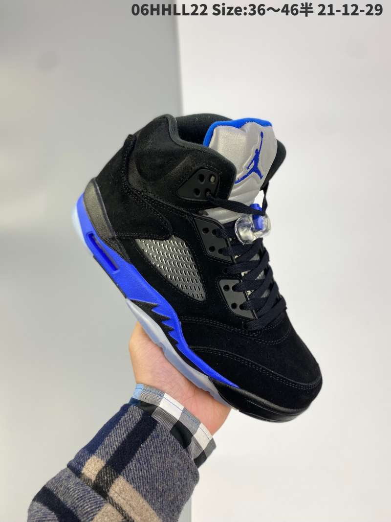 womens size 7 air jordan 1