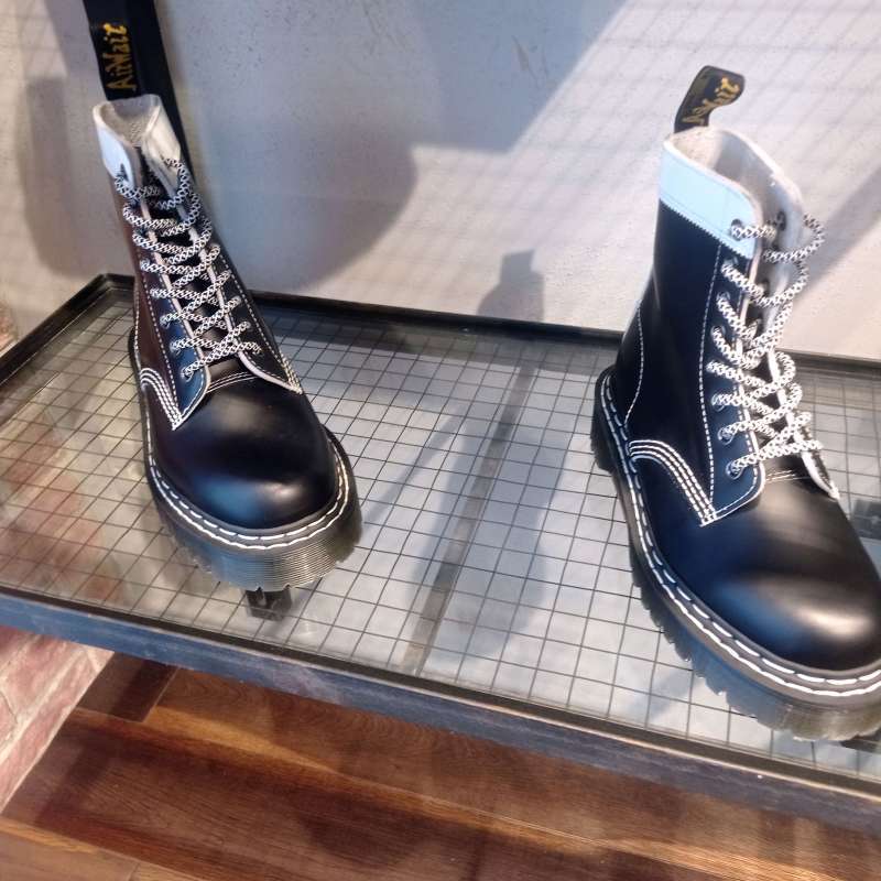 Dr martens outlet 38 sale
