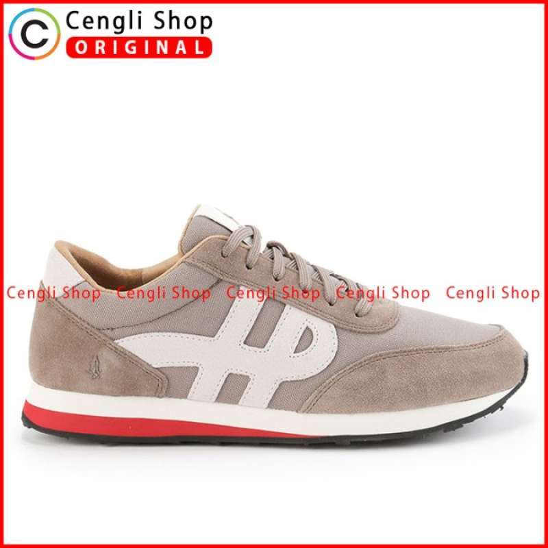 Sepatu sneakers hush puppies online