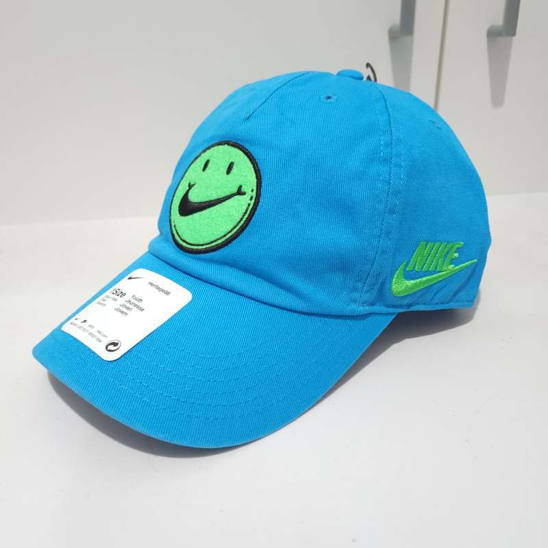 Have a nike top day youth