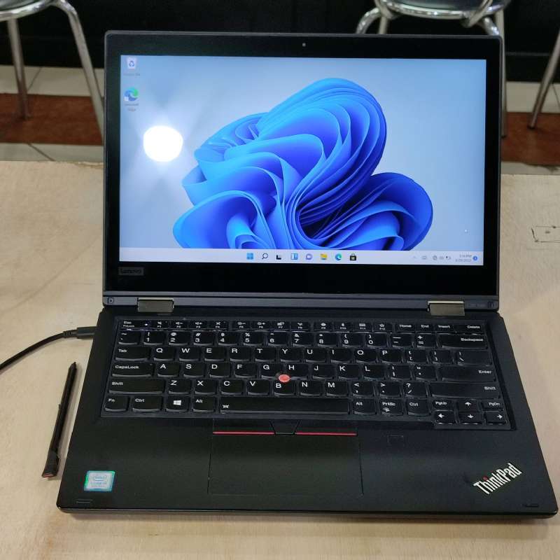 Lenovo Thinkpad Yoga L380 Touchscreen Core i5 Gen8 Ram 8GB Ssd 256GB
