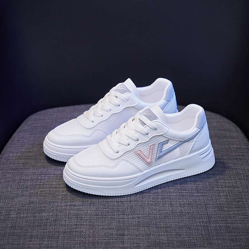 Sepatu sneakers clearance
