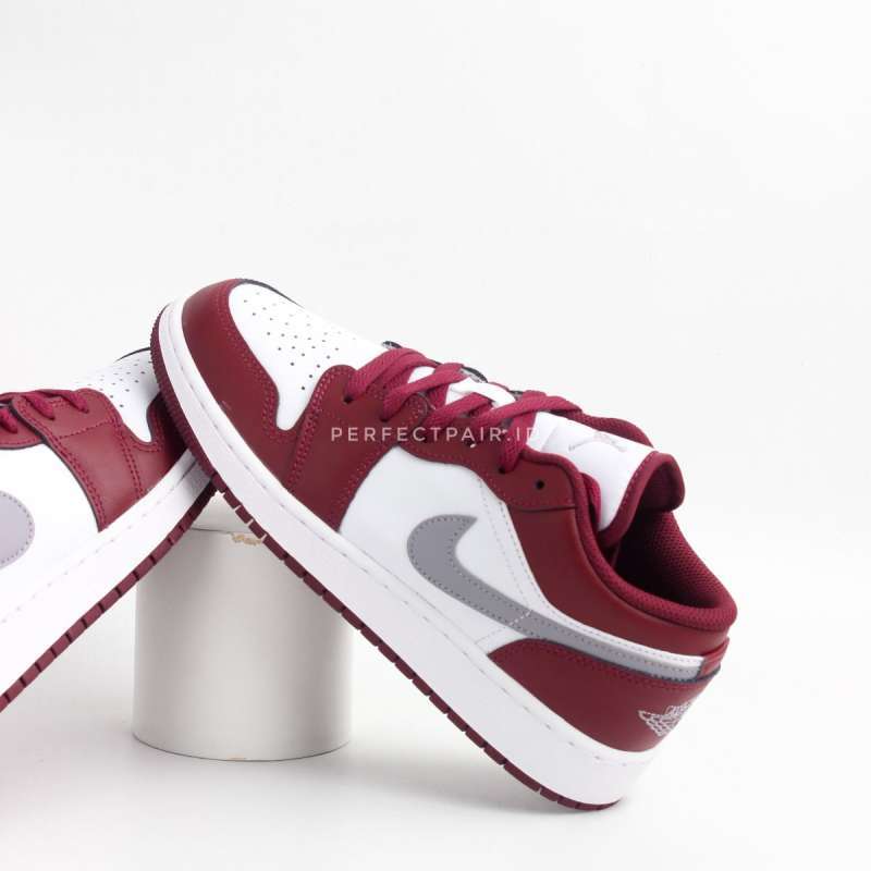 Air Jordan Low Bordeaux 100 Original BNIB