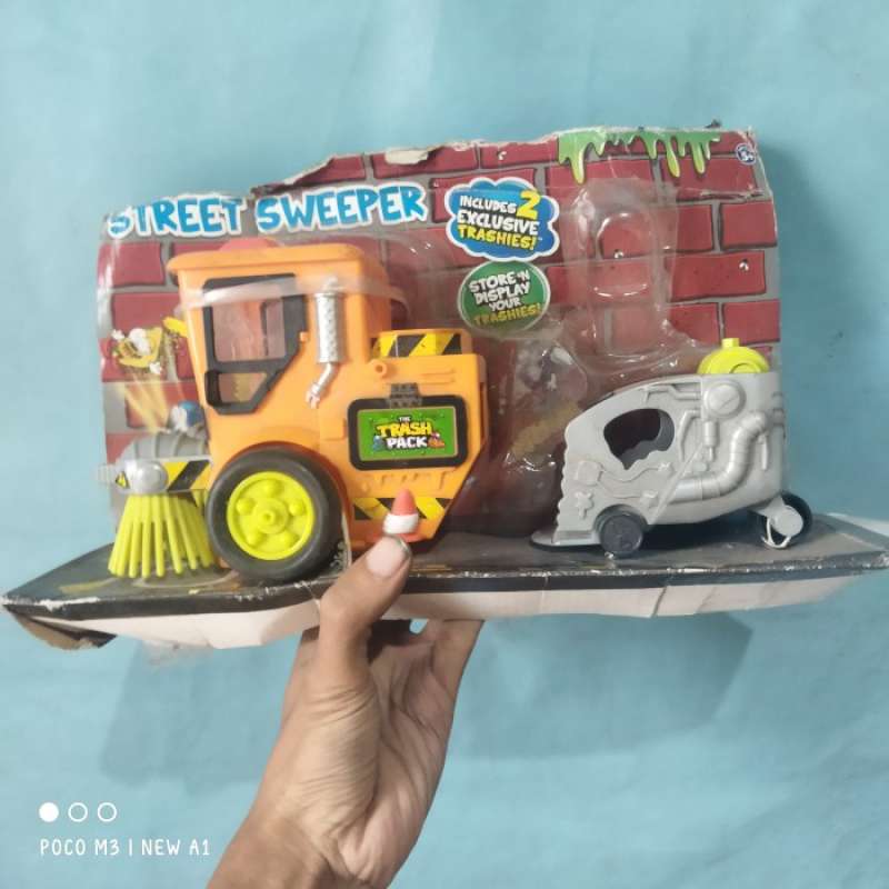 Promo the trash pack street sweeper Diskon 50 di Seller ANNABELL