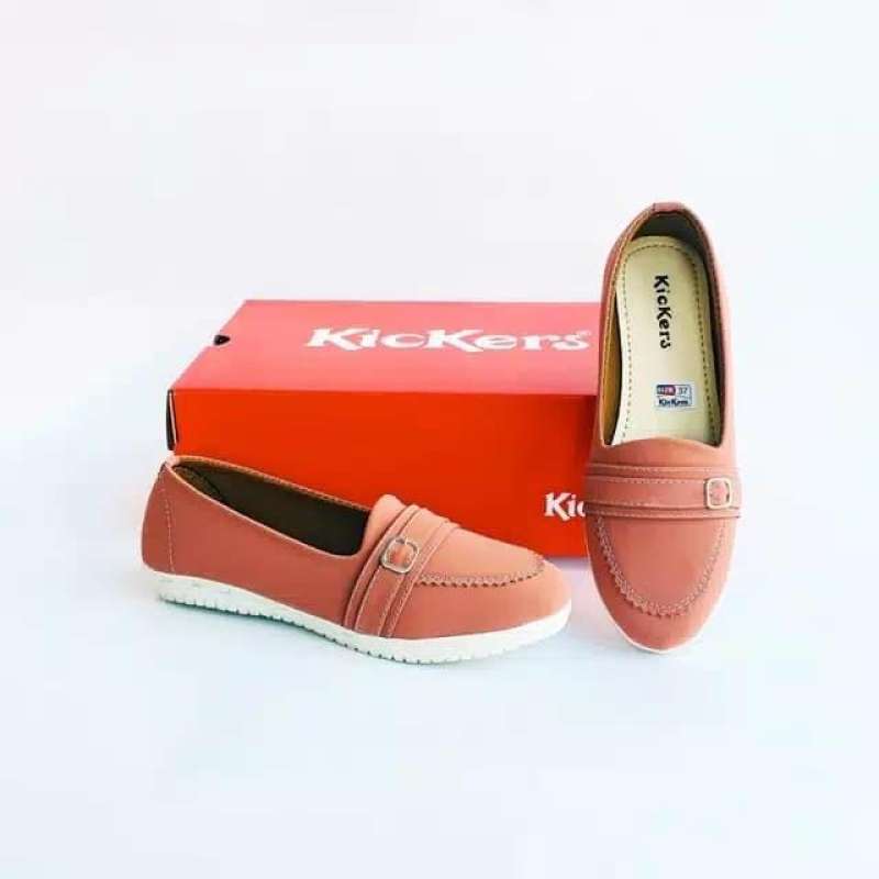 Flat shoes kickers 2025
