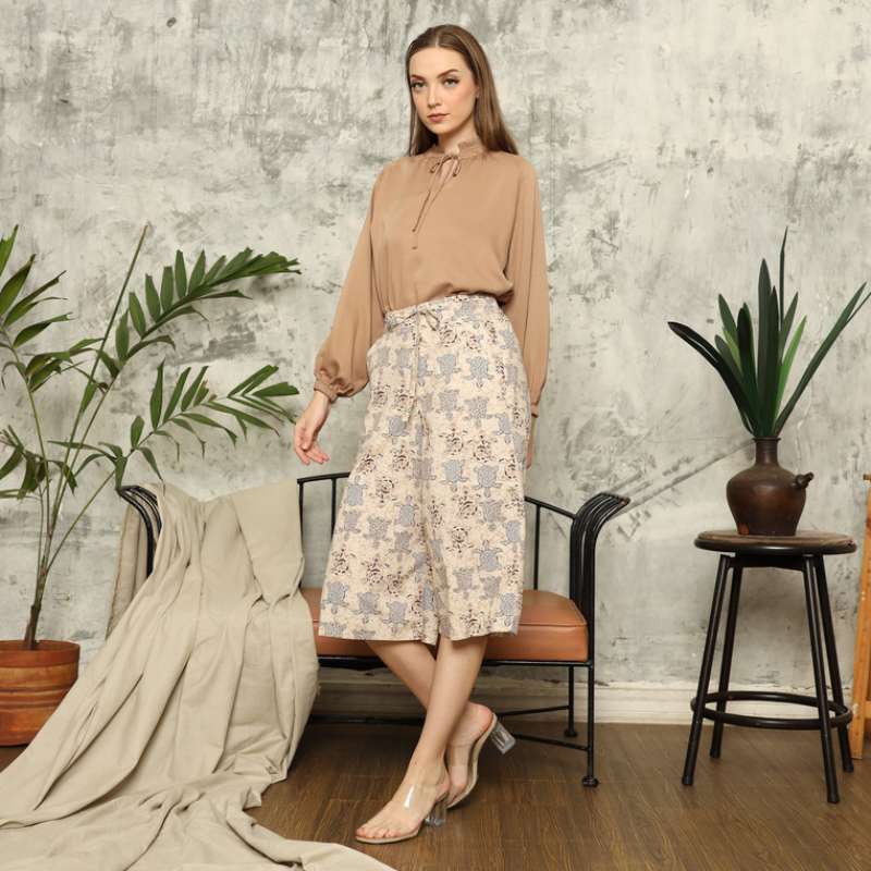 Yosh onalar va ularning ogillari bilan jinsiy aloqa video