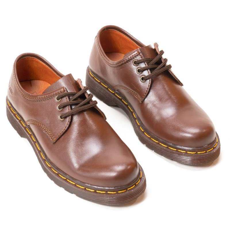 Docmart 3 discount hole