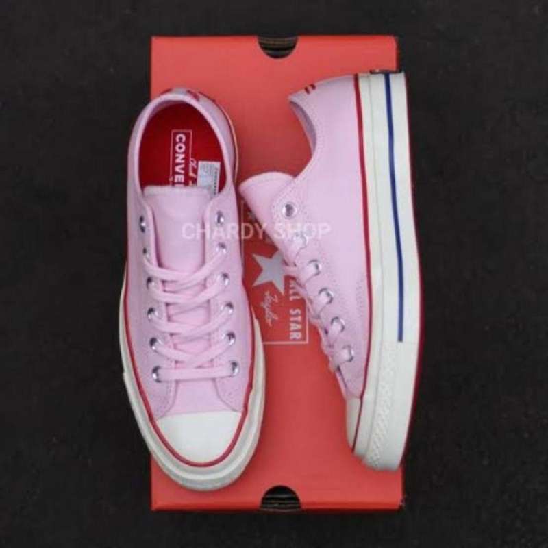 converse pink sneakers