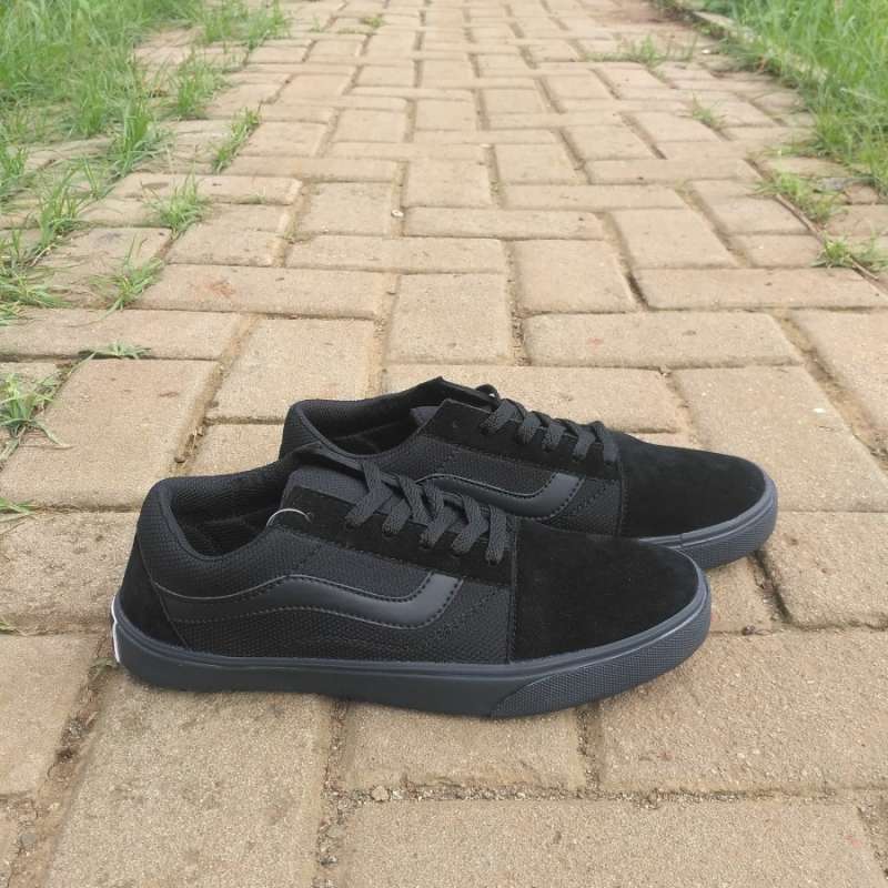 Jual Sepatu Old Skool Hitam Polos sepatu full black kasual sekolah