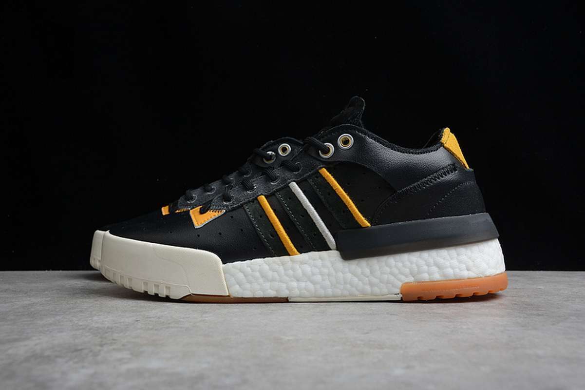 Promo Adidas Rivalry RM BOOST-001 pria 