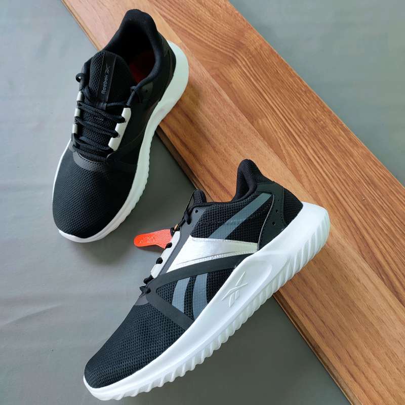 Promo Sepatu wanita sneakers reebok energylux 3.0 FX1709 Diskon 67% di  Seller Kifao.Store - Sokaraja Tengah, Kab. Banyumas | Blibli