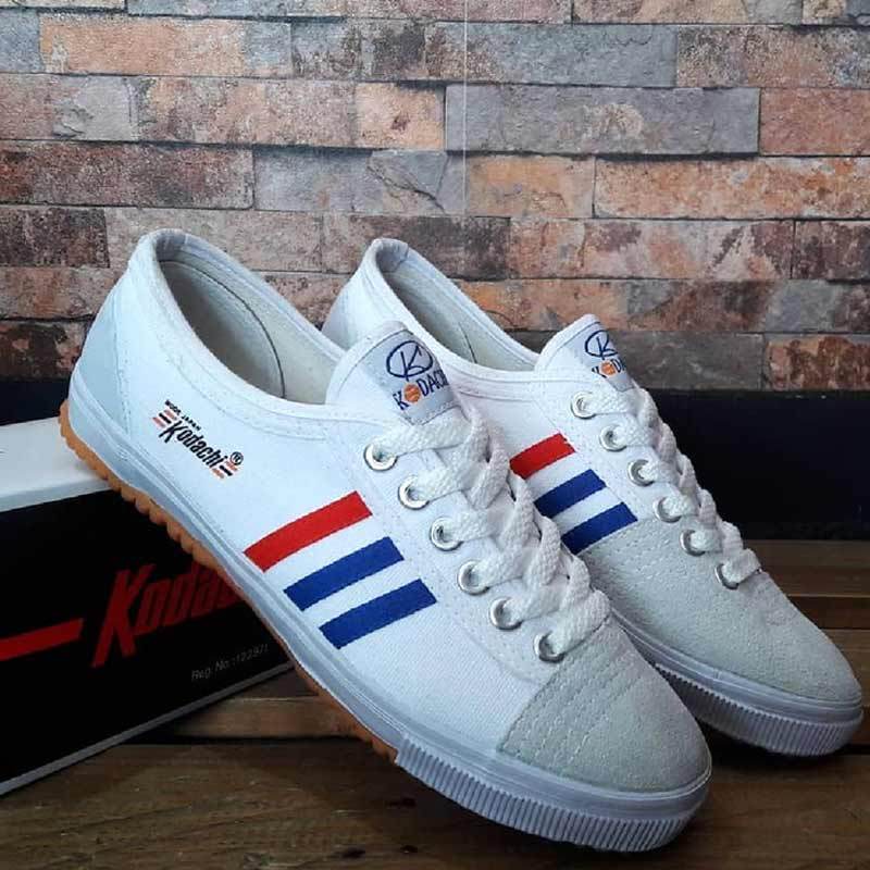 Jual Kodachi Sepatu Badminton Pria R1529 Online Oktober 2020 Blibli Com