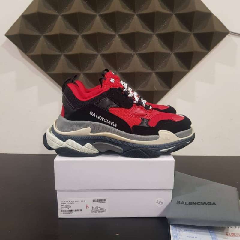 Balenciaga triple s pk hot sale