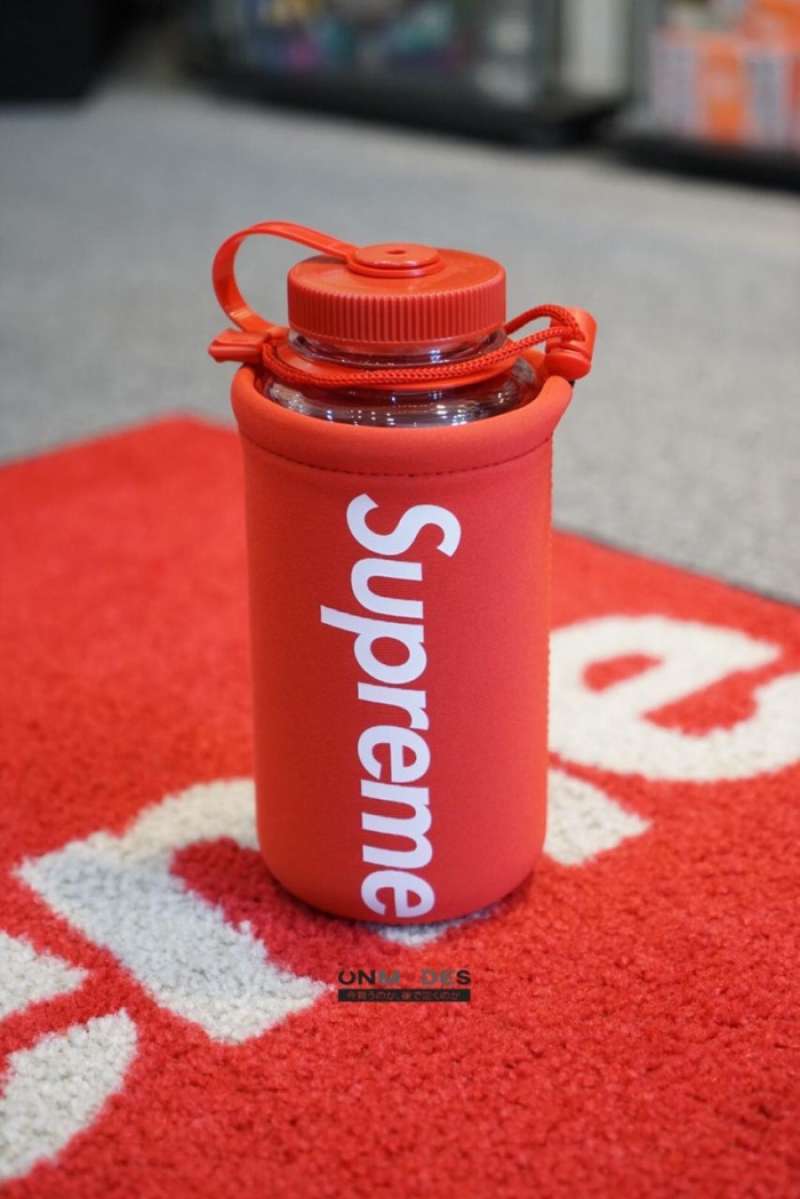 Supreme Nalgene 32 oz. Bottle 赤 Supreme Nalgene 32 oz. Water Bottle Red | eBay