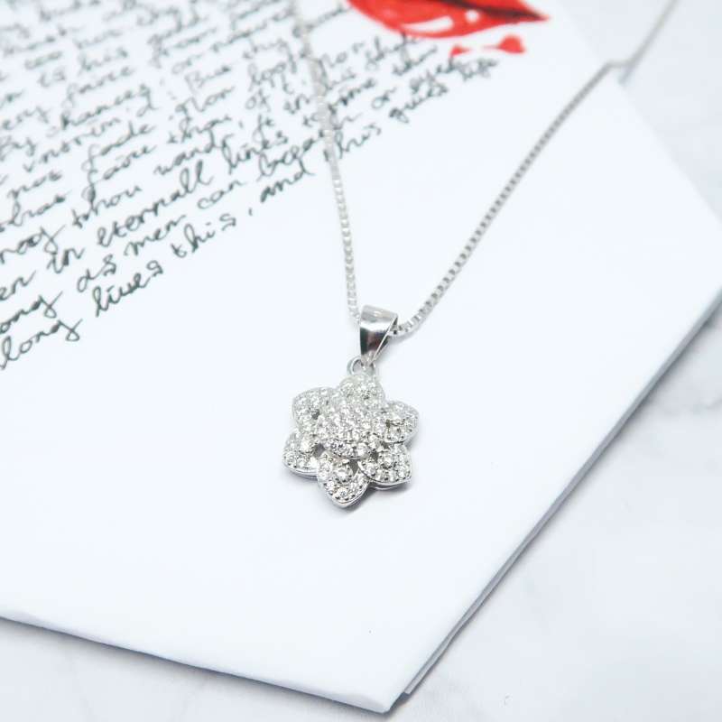 Jual Bckl260 Perhiasan Kalung Liontin Lily Flower Perak Silver 925 Lapis Emas Putih Original Di Seller Beauty Culture Kota Jakarta Pusat Dki Jakarta Blibli