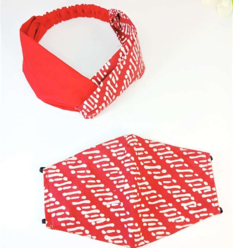 Jual Set Masker Kain Dan Bandana Batik Merah Putih Versi Earloop Online Desember 2020 Blibli