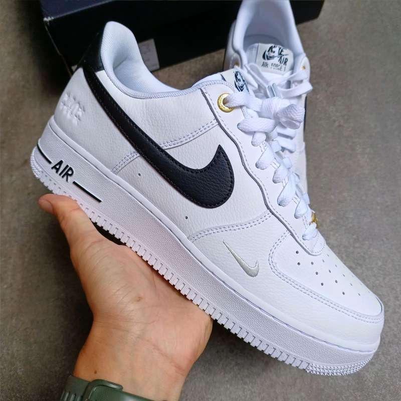 Nike Air Force 1 Low '07 LV8 40th Anniversary White BlackNike Air Force 1  Low '07 LV8 40th Anniversary White Black - OFour