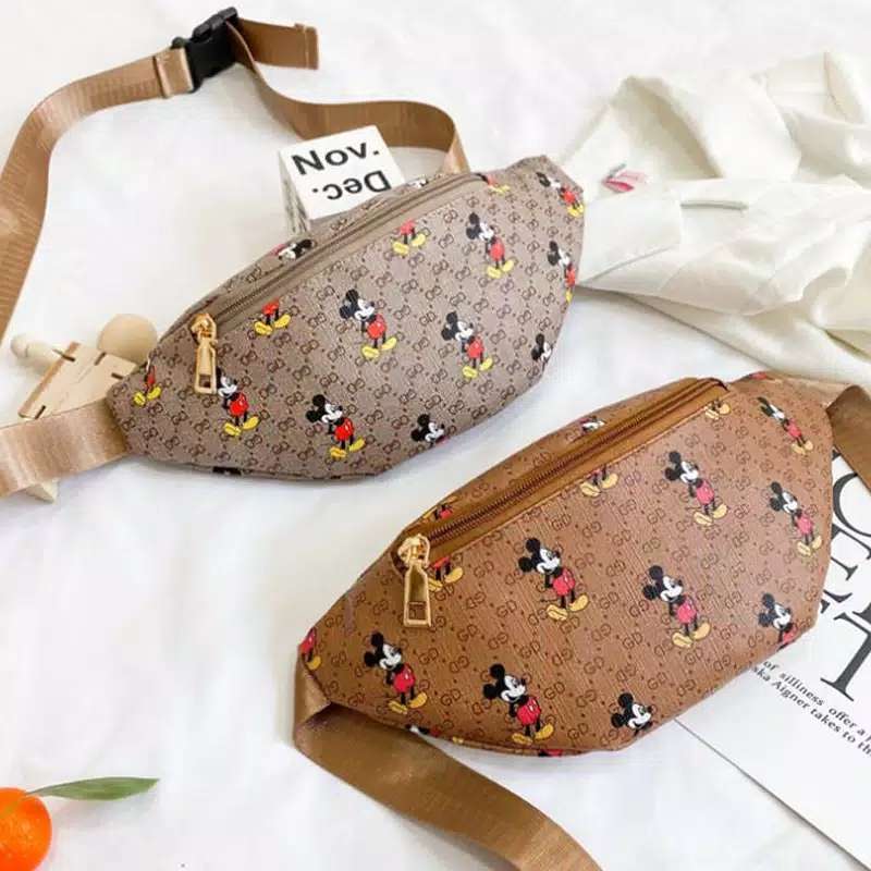 Waist bag clearance mickey mouse