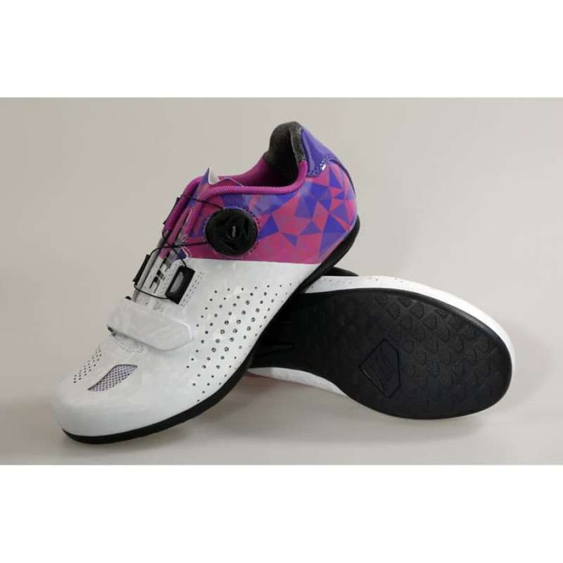 Santic non cleat top