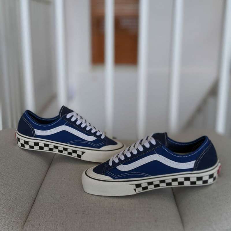 vans style 36 decon