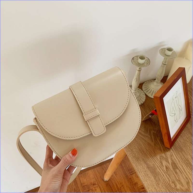 Sling bag top wanita simple