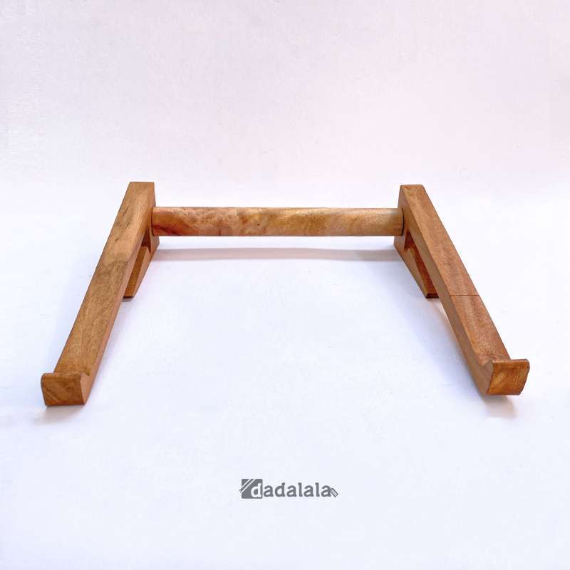 DADALALA Meja Lipat Laptop Kayu Mahoni, Desain Minimalis dan Kompak, 25x25x2 cm, Sirkulasi Udara Optimal, Cocok untuk Pengguna Fleksibel dan Portabel