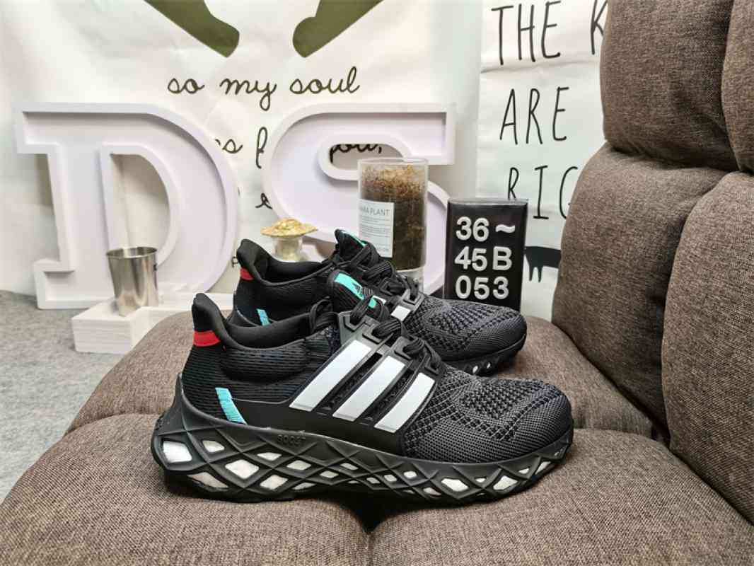 Traboost store