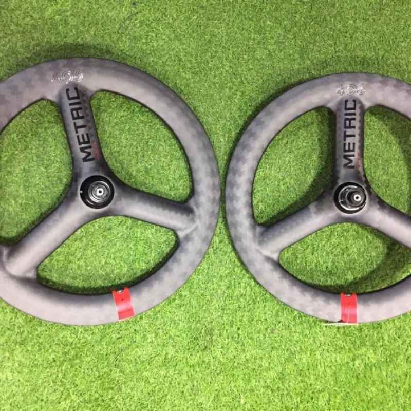 Wheelset outlet metric carbon