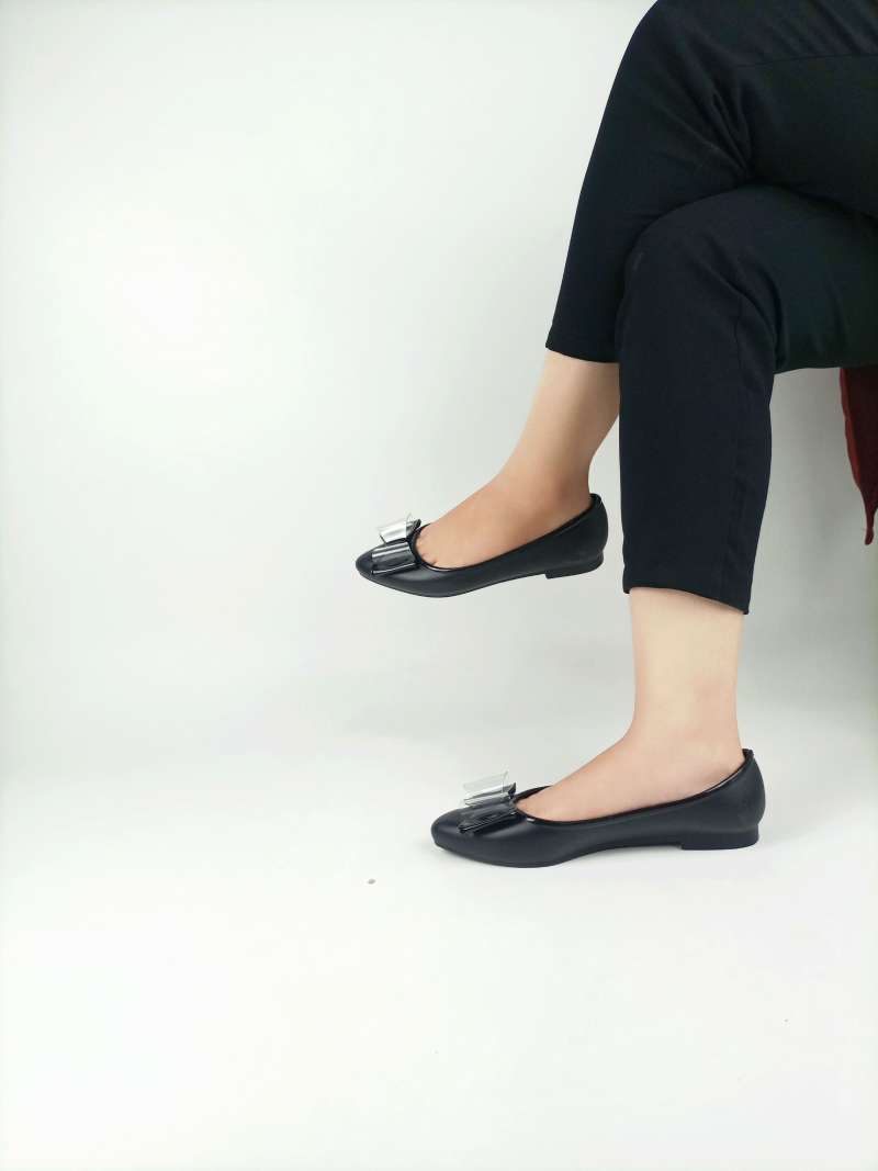 Jual Sepatu Jelly Wanita Flat Shoes Lancip Fl01 Pita Mika Online Oktober 2020 Blibli Com