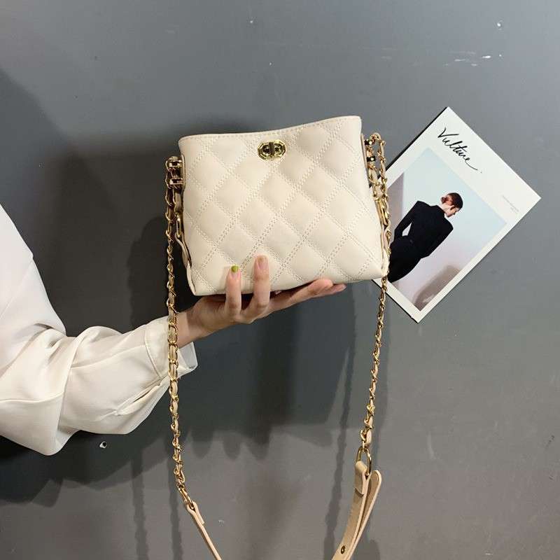 Natalie sling outlet bag