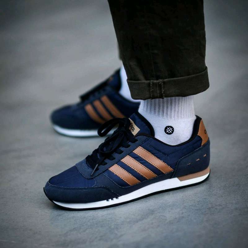 Jual Sepatu pria adidas neo city racer 