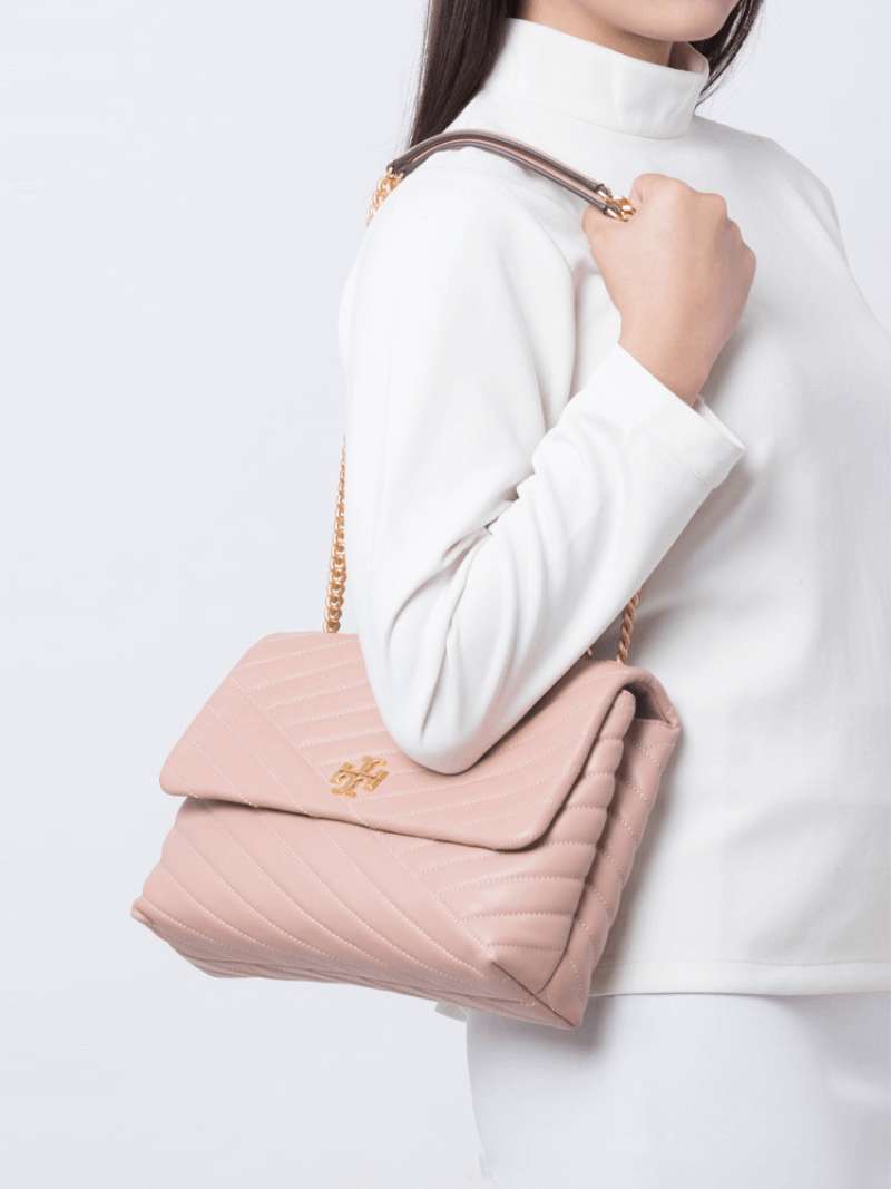 Tory burch kira chevron Flap shoulder bag pink moon, Barang Mewah