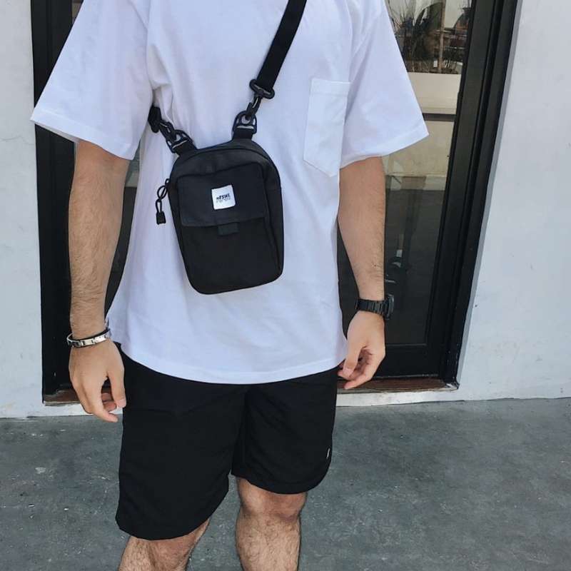 Sling bag best sale mini