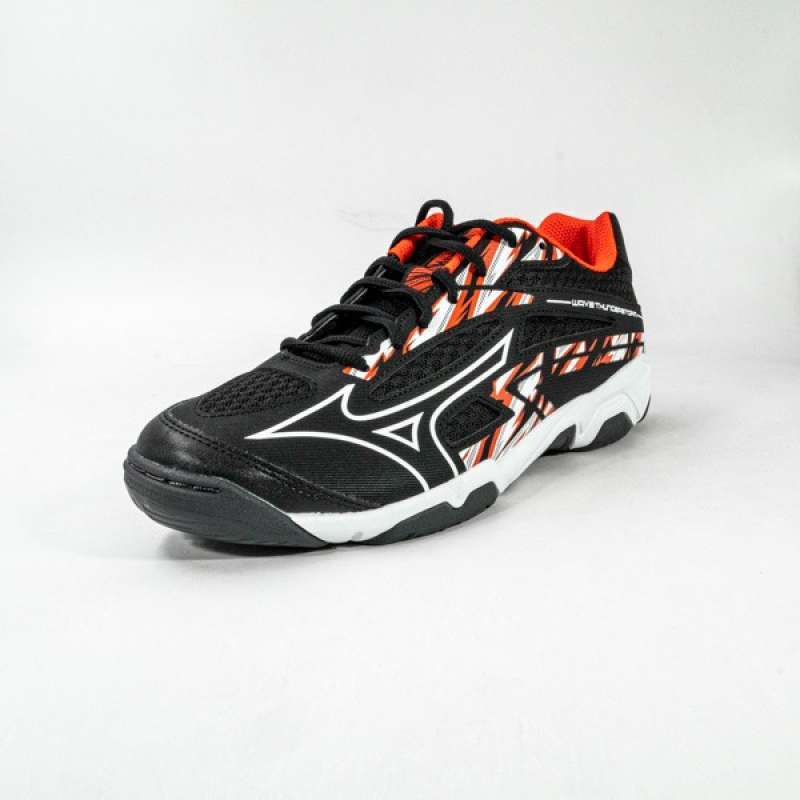 Sepatu volly store mizuno black