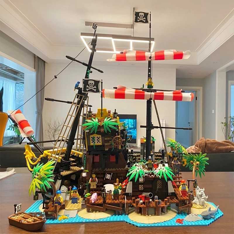 Jual Brick Zebra 698998 Pirates Of Barracuda Bay 21322 Di Seller Luckiesttoys Tanjung Pinang Kota Kota Tanjung Pinang Blibli