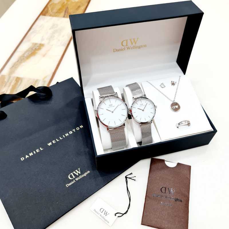 Jual DANIEL WELLINGTON SATU SET Shopee Indonesia 6b.u5ch