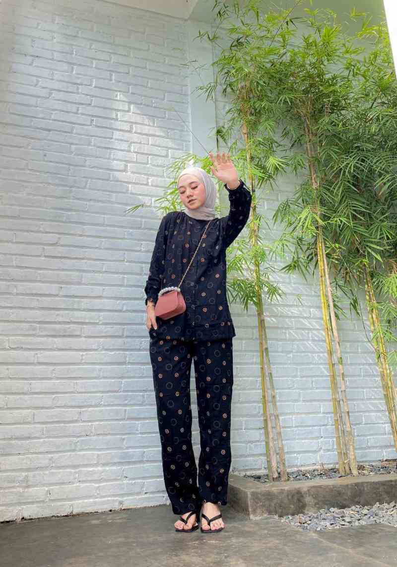 Jual Daily Set Baju Tidur Pajamas One Set Setelan Rayon Lengan Panjang Di Seller Grosir Daster 99 Bendan Kota Pekalongan Blibli