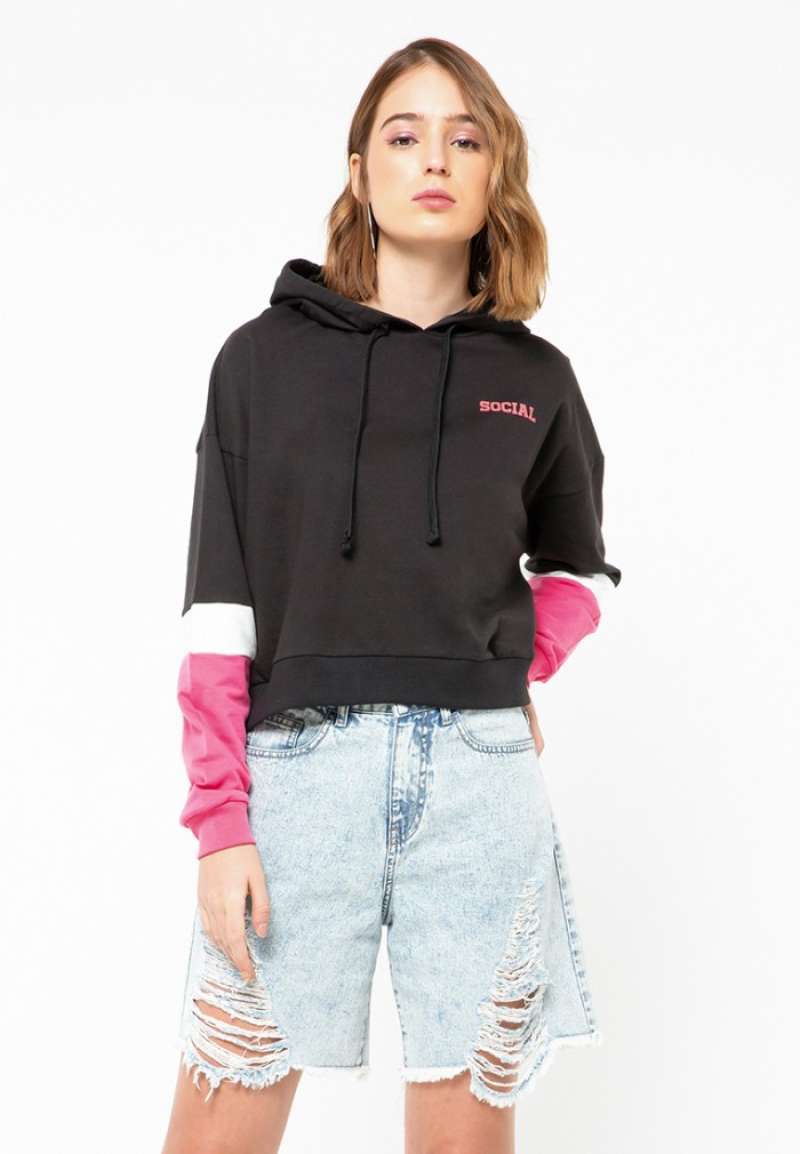 Promo Colorbox Colorblock Sleeves Hoodie I stkkey120g010 Black Black S Diskon 21 Di Seller Ar Raudah Cipondoh Kota Tangerang Blibli