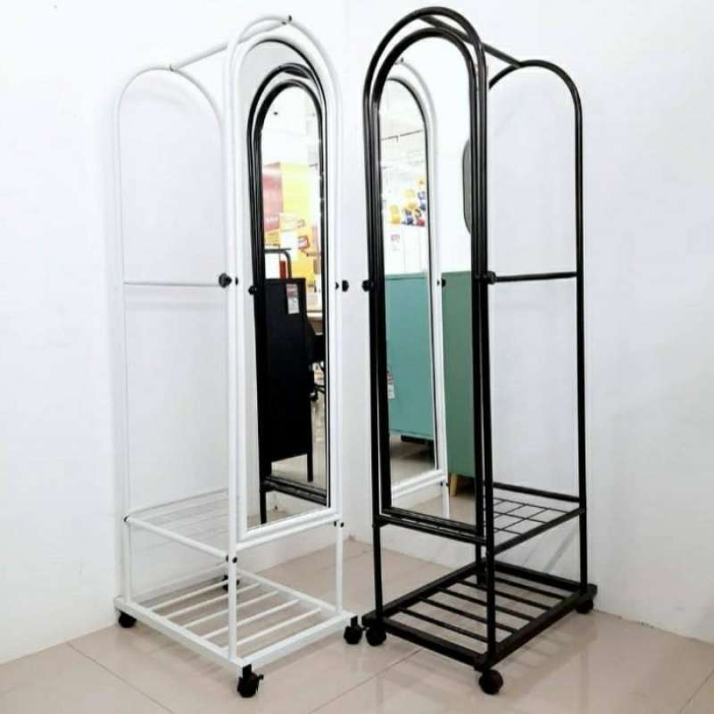 Standing mirror outlet informa