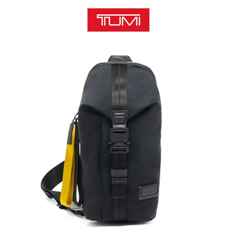 T U M I Tahoe Bozeman Sling Tas Selempang Black