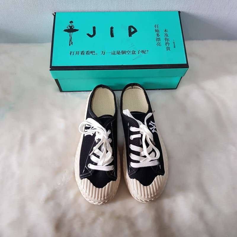 Promo Sepatu Half Sneakers Wanita 010130 Sneakers Import Mbl 38 Black Diskon 20 Di Seller Vice Id Maleber maleer Kota Bandung Blibli