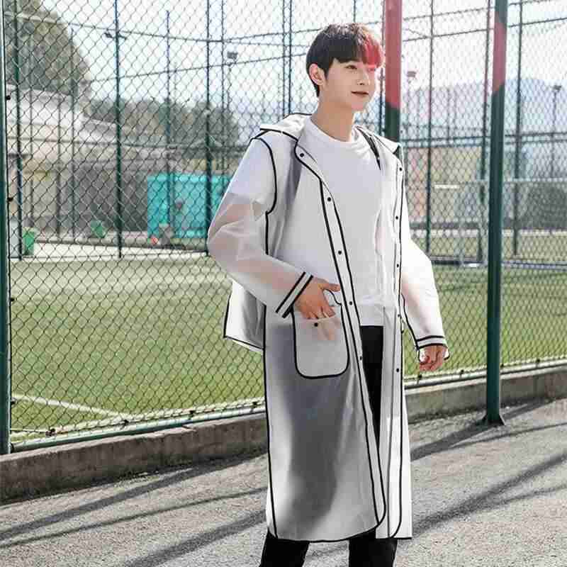 Raincoat with bag clearance space