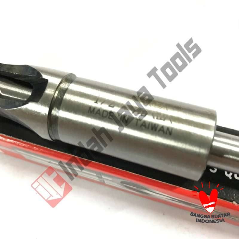 Mushuk, tuxum, kamming batafsil yaqin