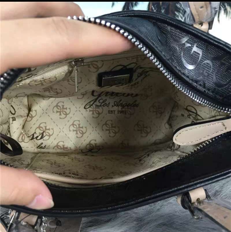 Tas hot sale guess delaney