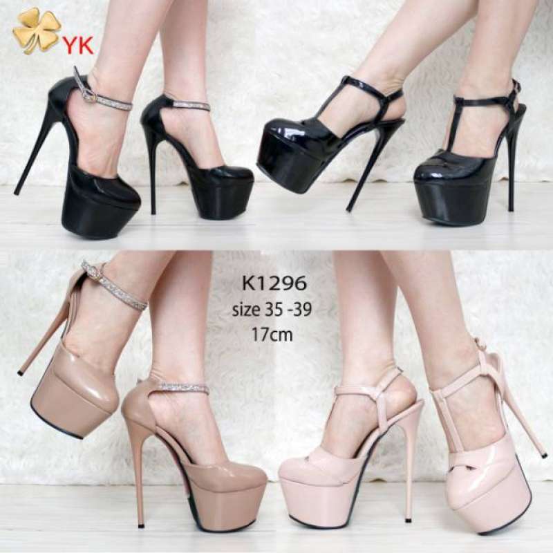 17 cm heels