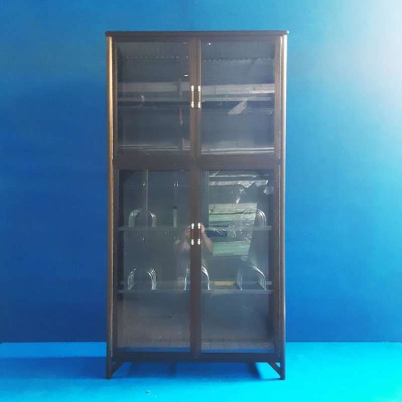 Jual Lemari Rak Piring 2 Pintu Brown Kaca Riben Lps 809 86 Terbaru Juni 2021 Blibli