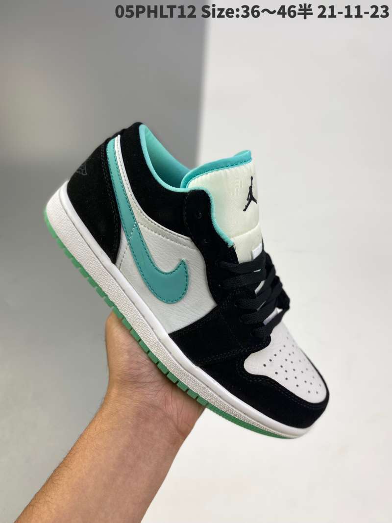 Nike Air Jordan 1 Low "Bred Toe"