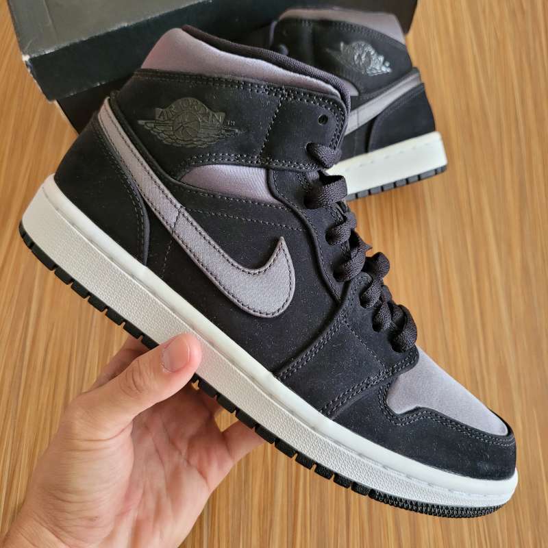 Jordan 1 mid deals nylon black anthracite