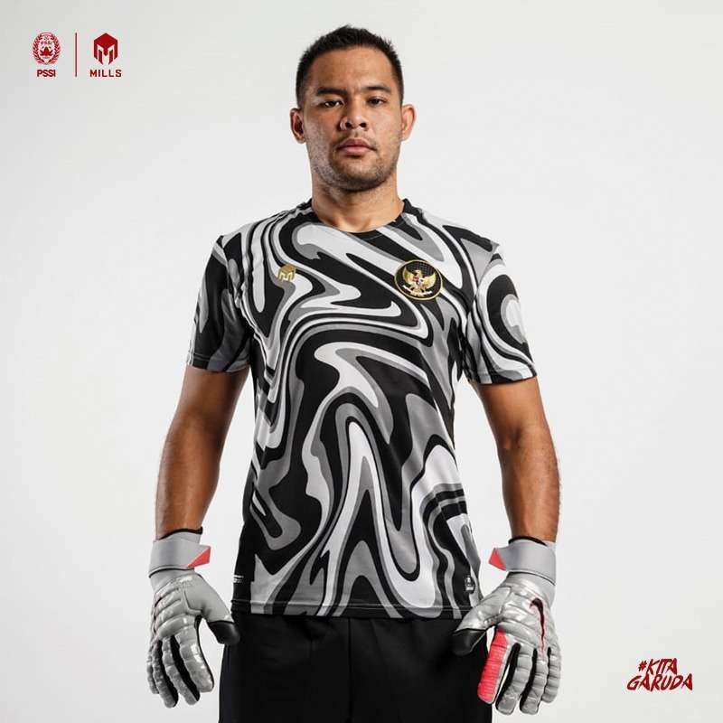 Promo MILLS Timnas Indonesia Home Jersey Keeper Player Issue 1020GR  Charcoal di Seller MILLS OFFICIAL STORE - Kota Jakarta Barat, DKI Jakarta |  Blibli