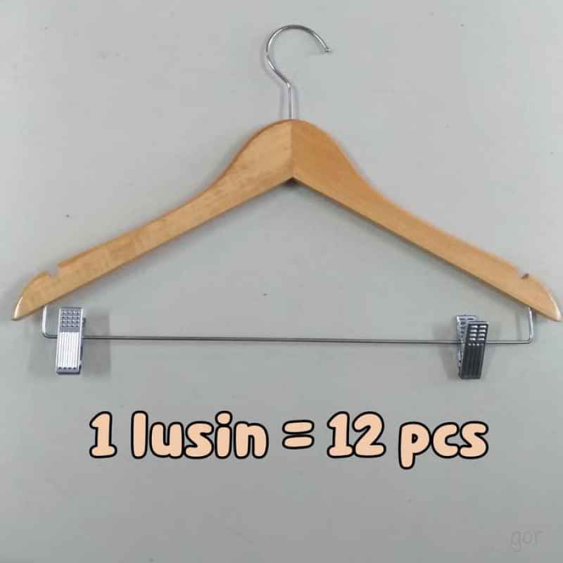 Jual Gantungan Baju Hanger Kayu Jepit Dewasa Online Februari 2021 Blibli Bagi anda seorang pembisnis butik / distro, tentunya membutuhkan hanger untuk mempromosikan baju yang anda jual.atau untuk menarik minat pembeli. gantungan baju hanger kayu jepit dewasa